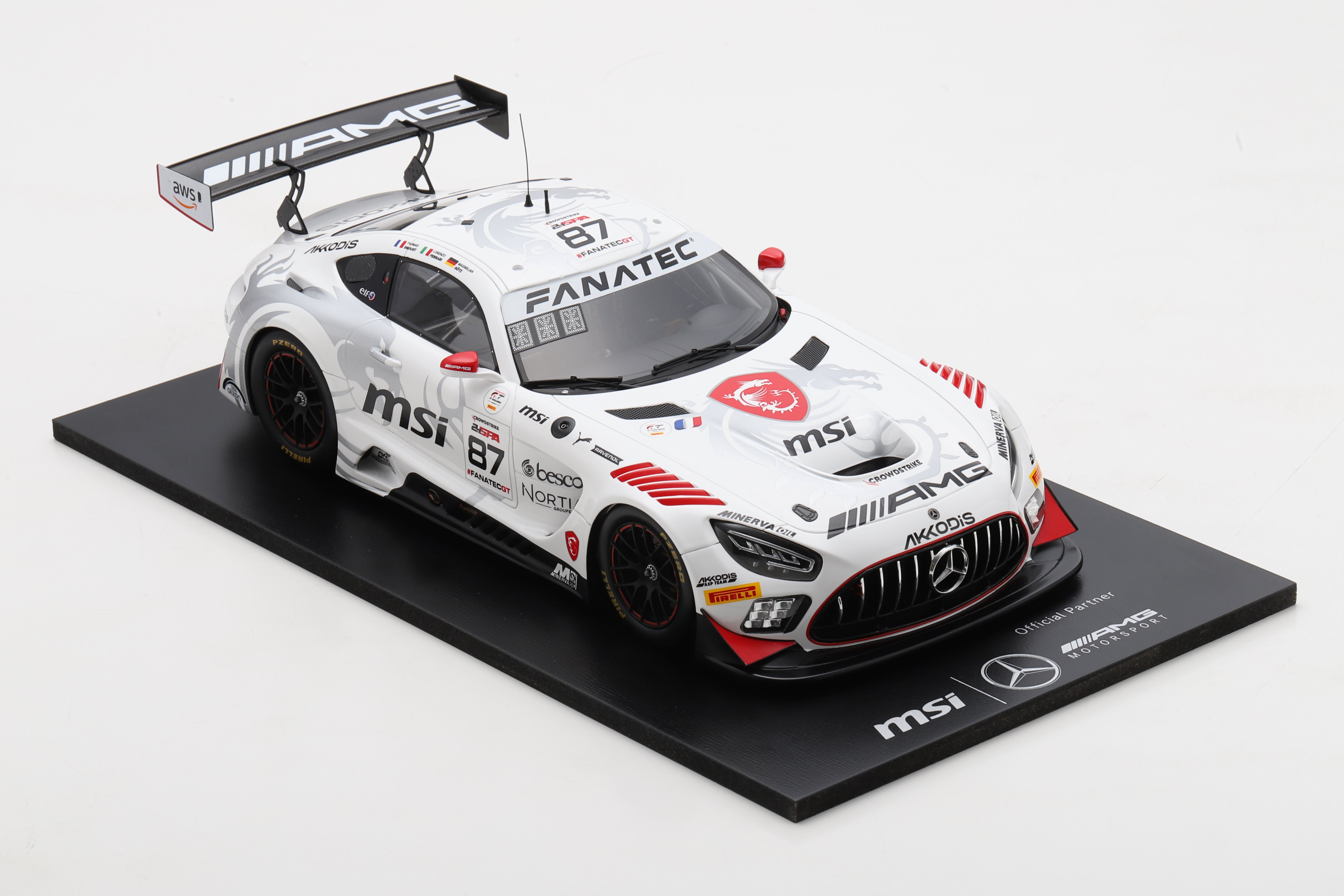 MSI - Mercedes AMG GT3 1:18 – MSI e-Shop | Offiziell von MSI