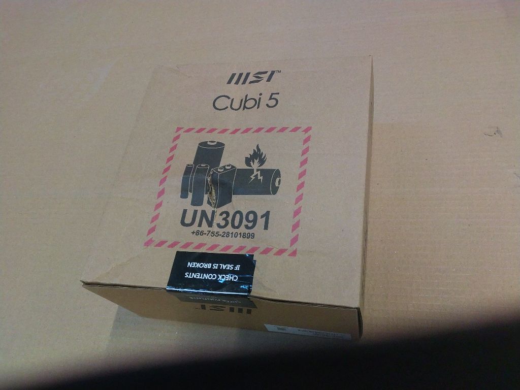 MSI Mini Barebone PC Cubi 5 12M-002BEU-B51235UXX ****Verpackung leicht beschädigt****