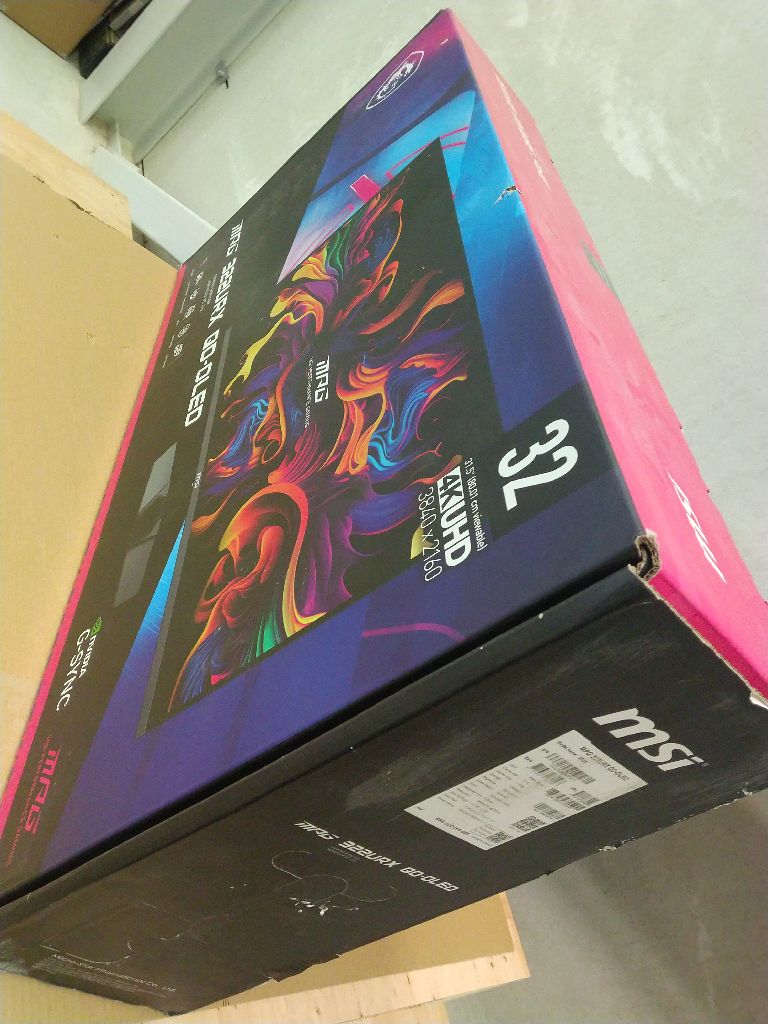 MPG 322URXDE QD-OLED | MSI Gaming Monitor   ****Verpackung leicht beschädigt****