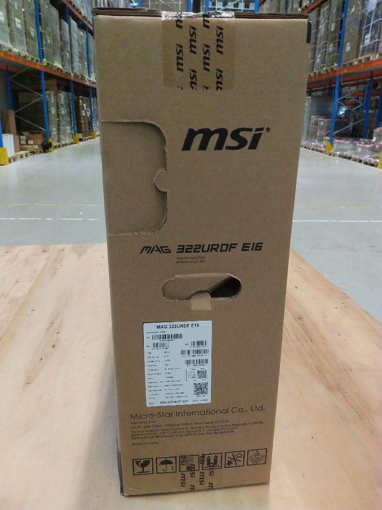 MAG 322URDF E16 | MSI Gaming Monitor ****Verpackung leicht beschädigt****