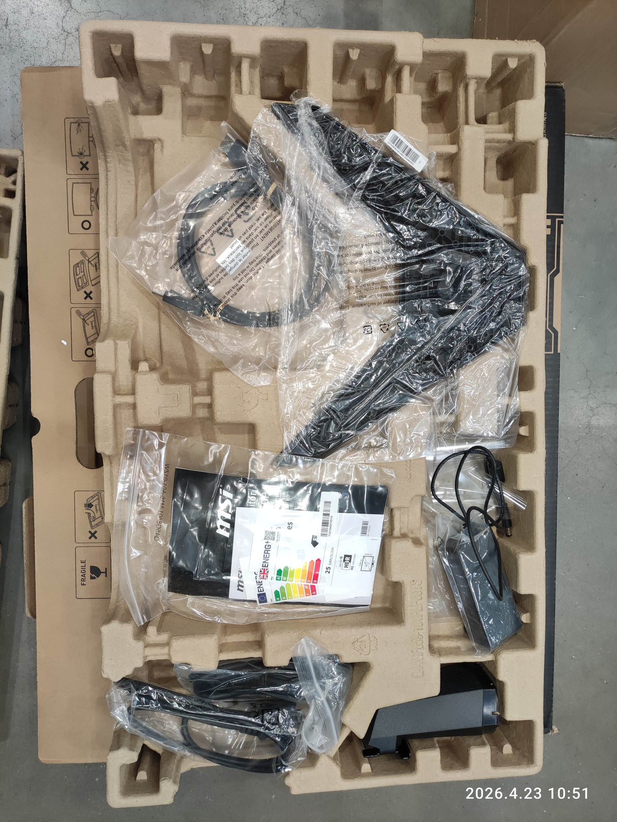 MSI 27' Gaming Monitor MAG 274CQF - Refurbished - MSI e-Shop | Offiziell von MSI Deutschland