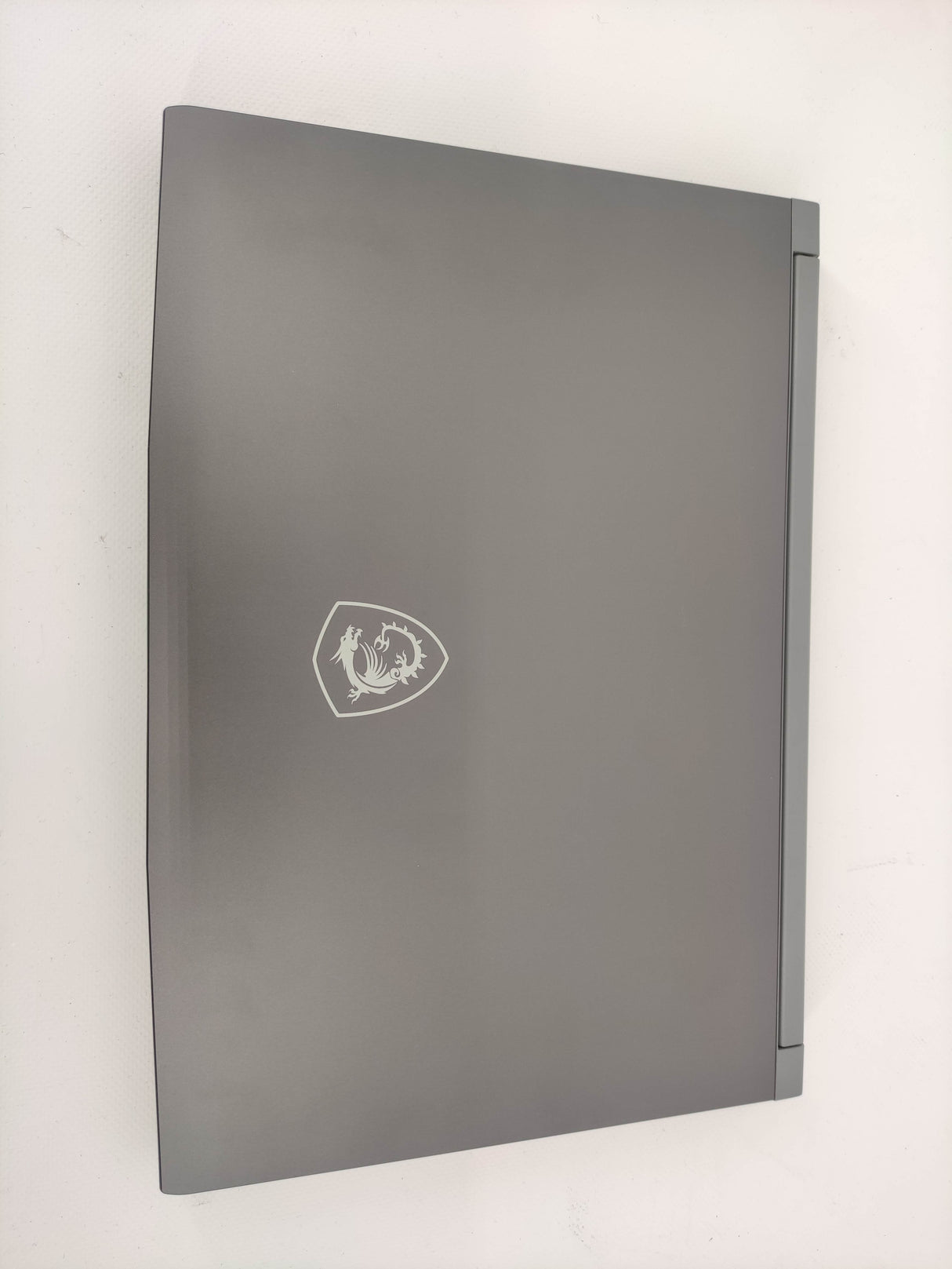 MSI Laptop Thin A15 B7VF-410DE - Refurbished