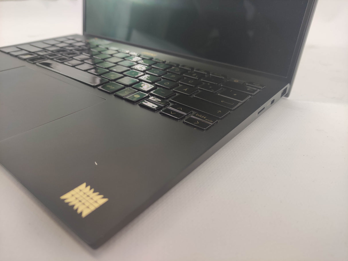 MSI Laptop Prestige 13 AI+ Ukiyoe Edition A2VMG-214DE - Refurbished - MSI e-Shop | Offiziell von MSI Deutschland