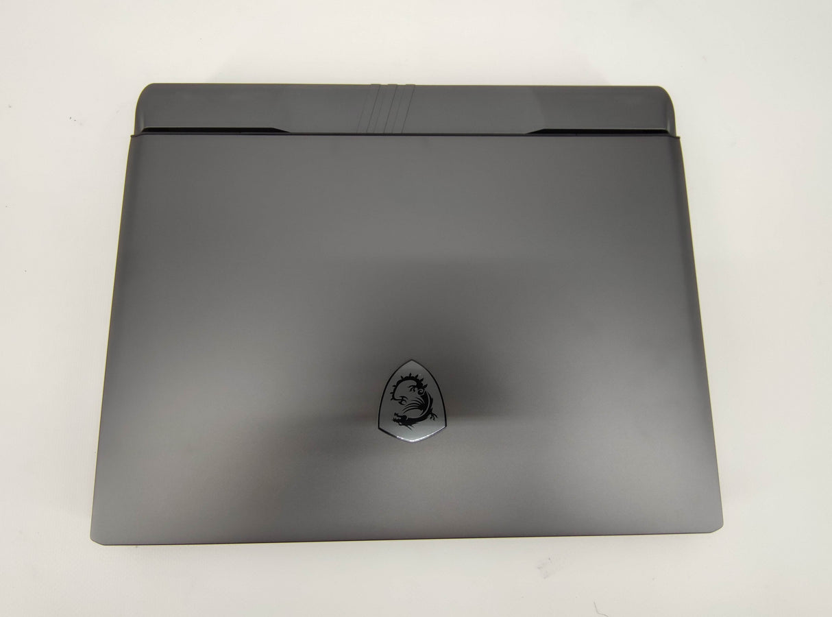 MSI Laptop Vector 16 HX A14VIG-826DE - Refurbished