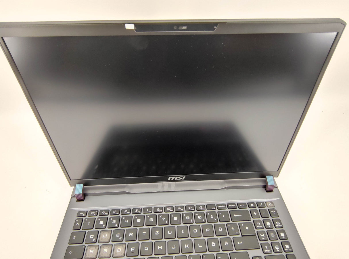 MSI Laptop Vector 16 HX A14VIG-826DE - Refurbished