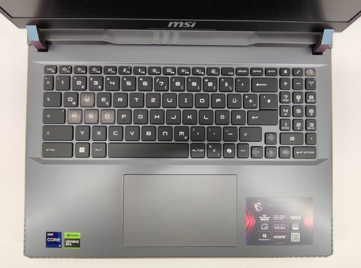MSI Laptop Vector 16 HX A14VIG-826DE - Refurbished