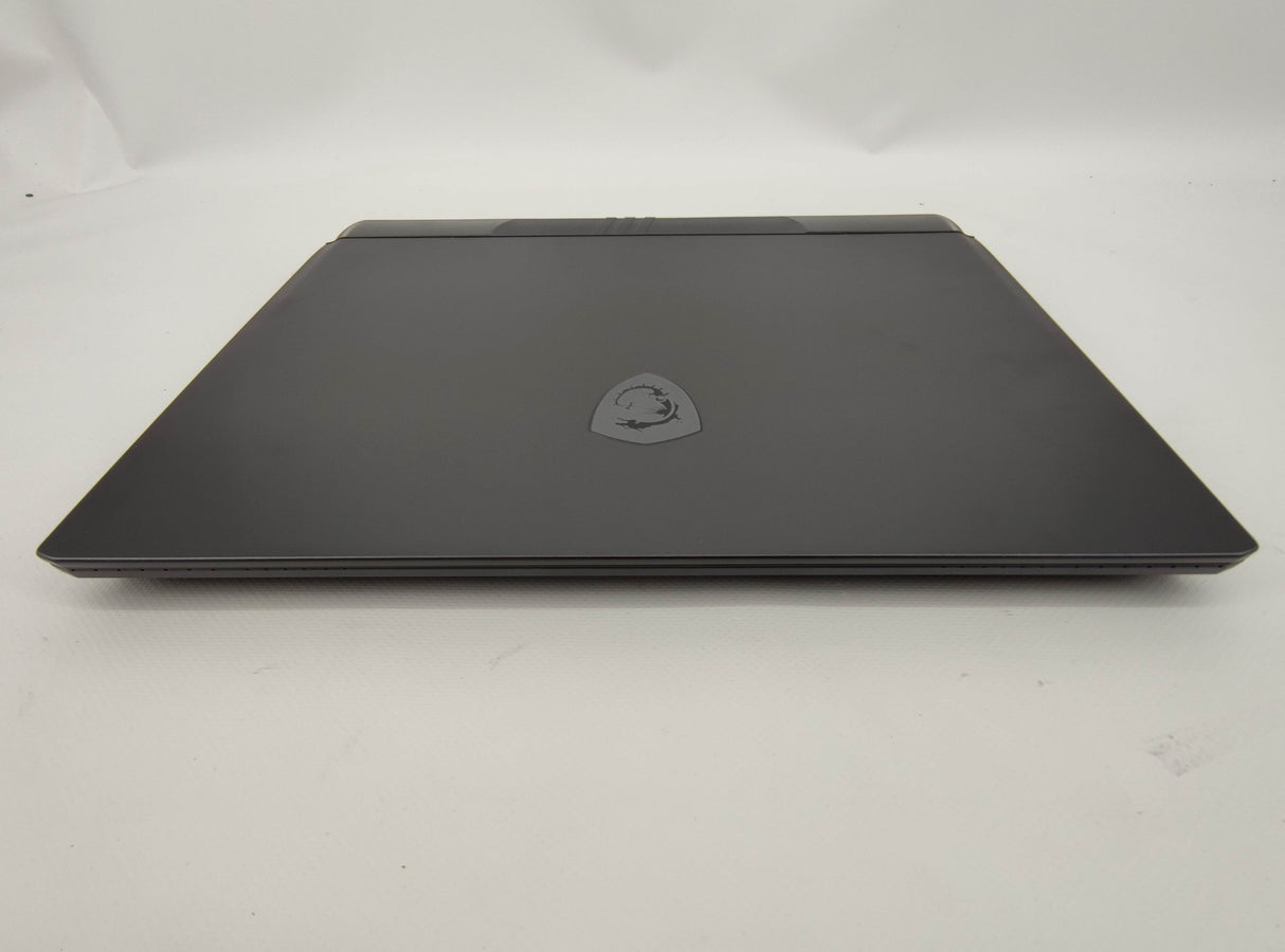 MSI Laptop Vector 16 HX A14VIG-826DE - Refurbished