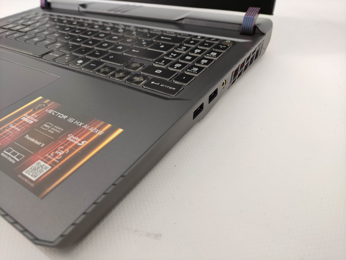 MSI Laptop Vector 16 HX AI A2XWIG-293DE - Refurbished