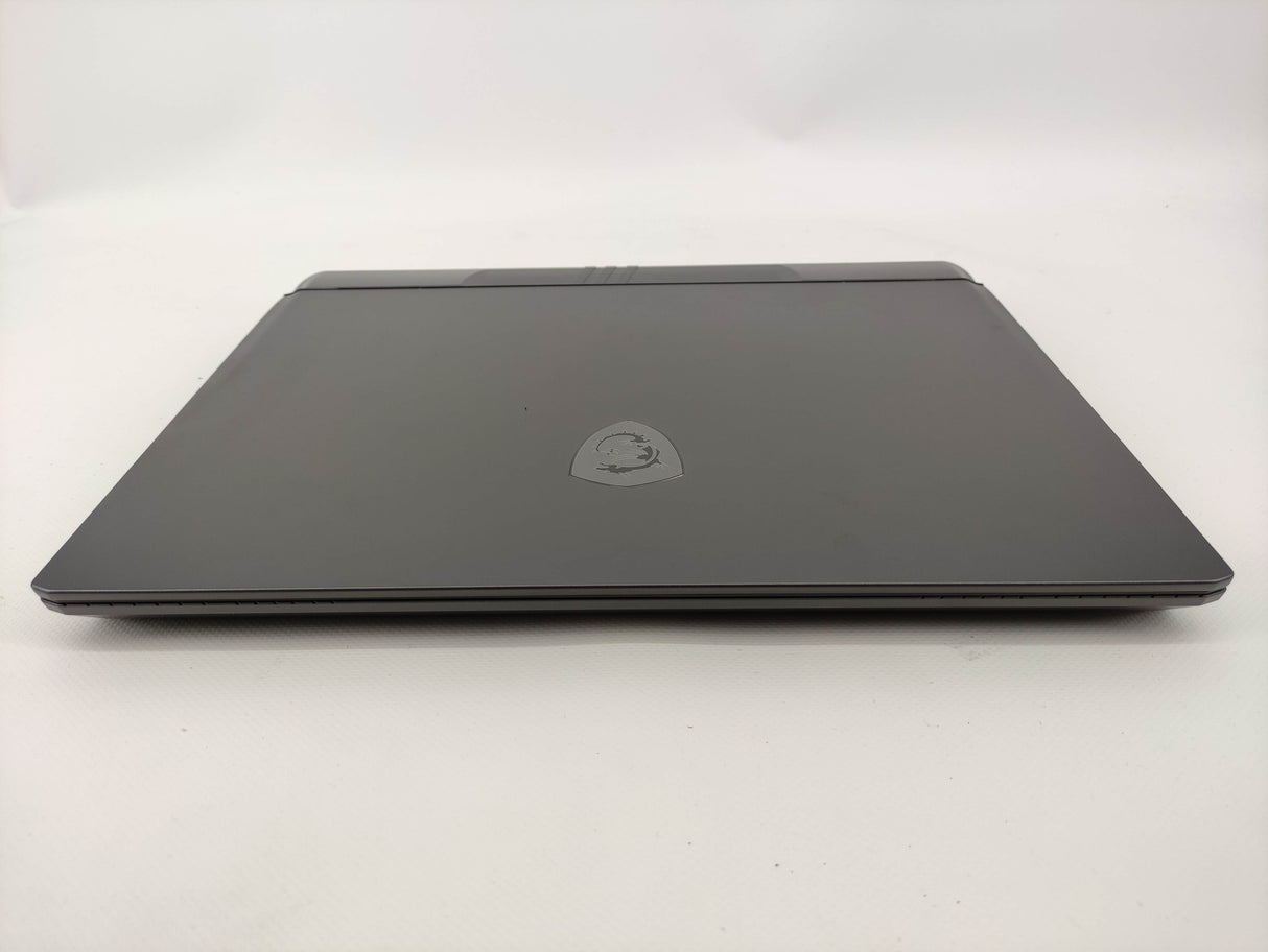 MSI Laptop Vector 16 HX AI A2XWIG-293DE - Refurbished