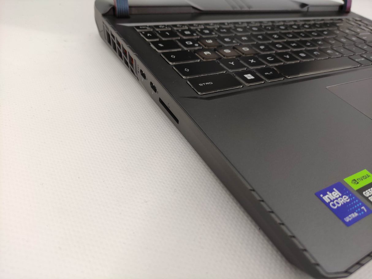 MSI Laptop Vector 16 HX AI A2XWHG-074DE - Refurbished - MSI e-Shop | Offiziell von MSI Deutschland