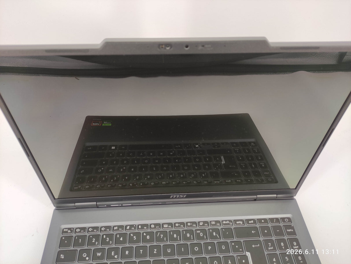 MSI Laptop VenturePro A16 AI+ A3HWEG-003DE - Refurbished