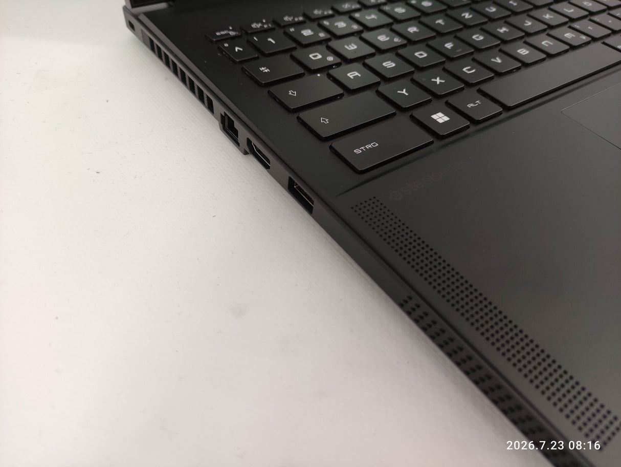 MSI Laptop Stealth A16 AI+ A3XWIG-043DE - Refurbished