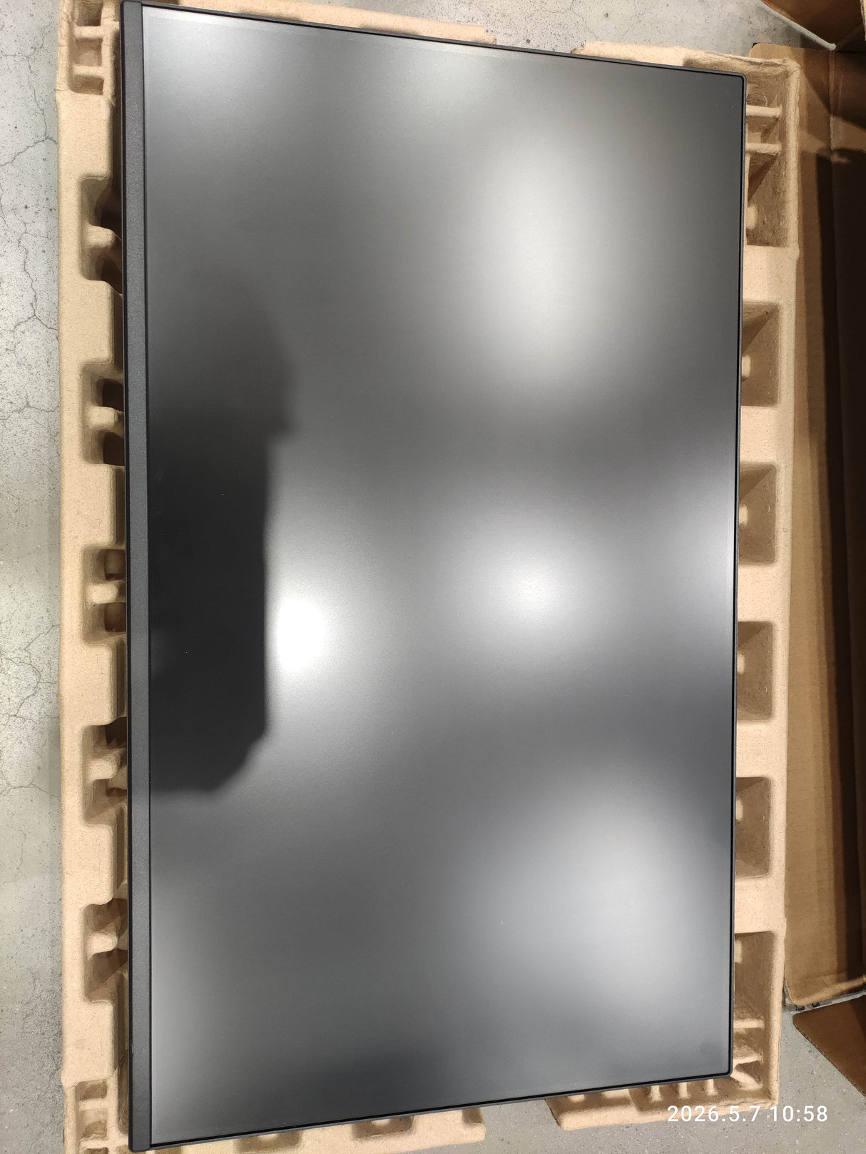 MSI 24' Monitor PRO MP243 E14 - Refurbished - MSI e-Shop | Offiziell von MSI Deutschland