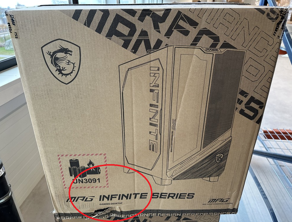 MSI Desktop PC MPG Infinite X3 AI 2NVZ9-032AT  ****Verpackung leicht beschädigt****