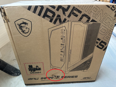 MSI Desktop PC MPG Infinite X3 AI 2NVZ9-231EU  ****Verpackung leicht beschädigt****