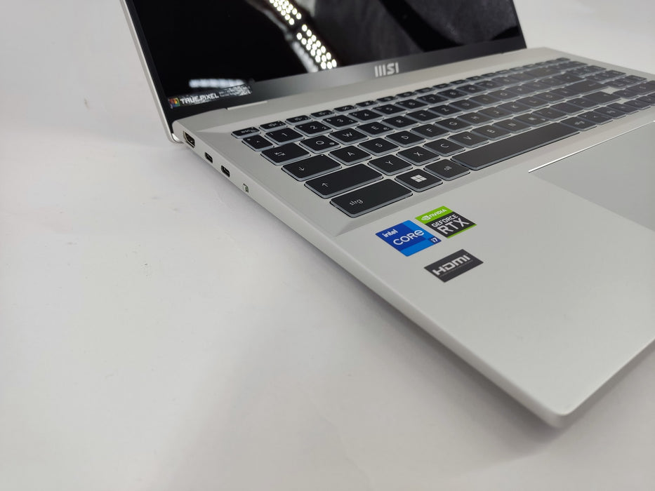 Prestige 16 A12UD-206DE | 16' QHD+ mLED_165Hz Laptop Refurbished